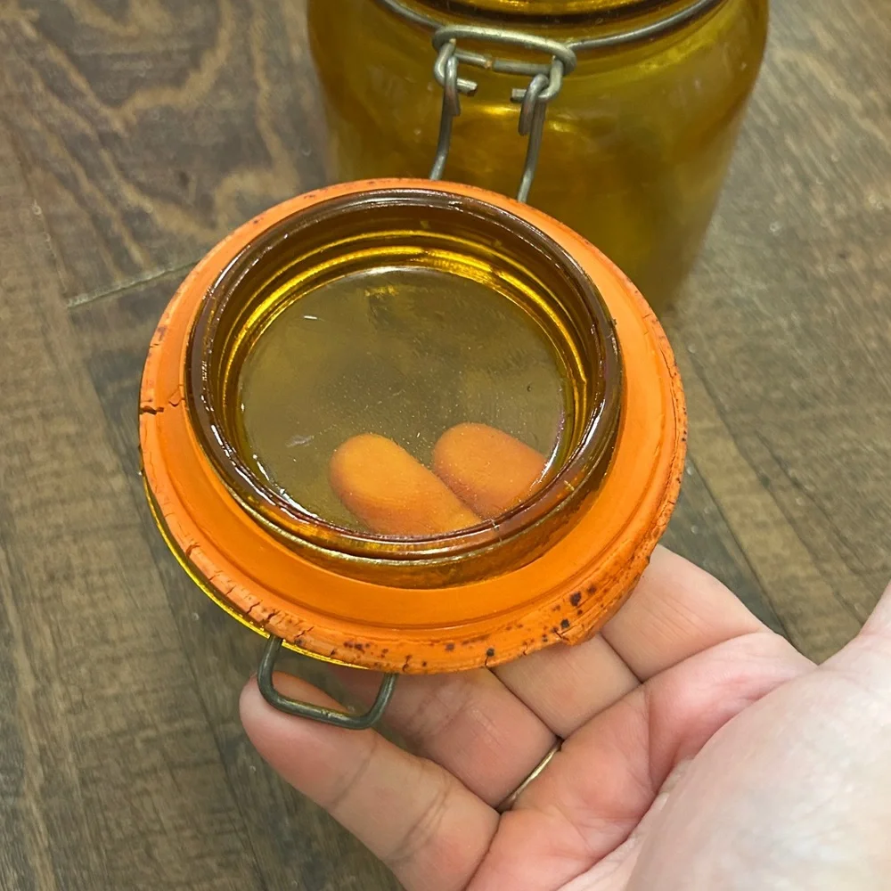 1965 Crownford China Co Italy amber eagle mason one-quart jar‎